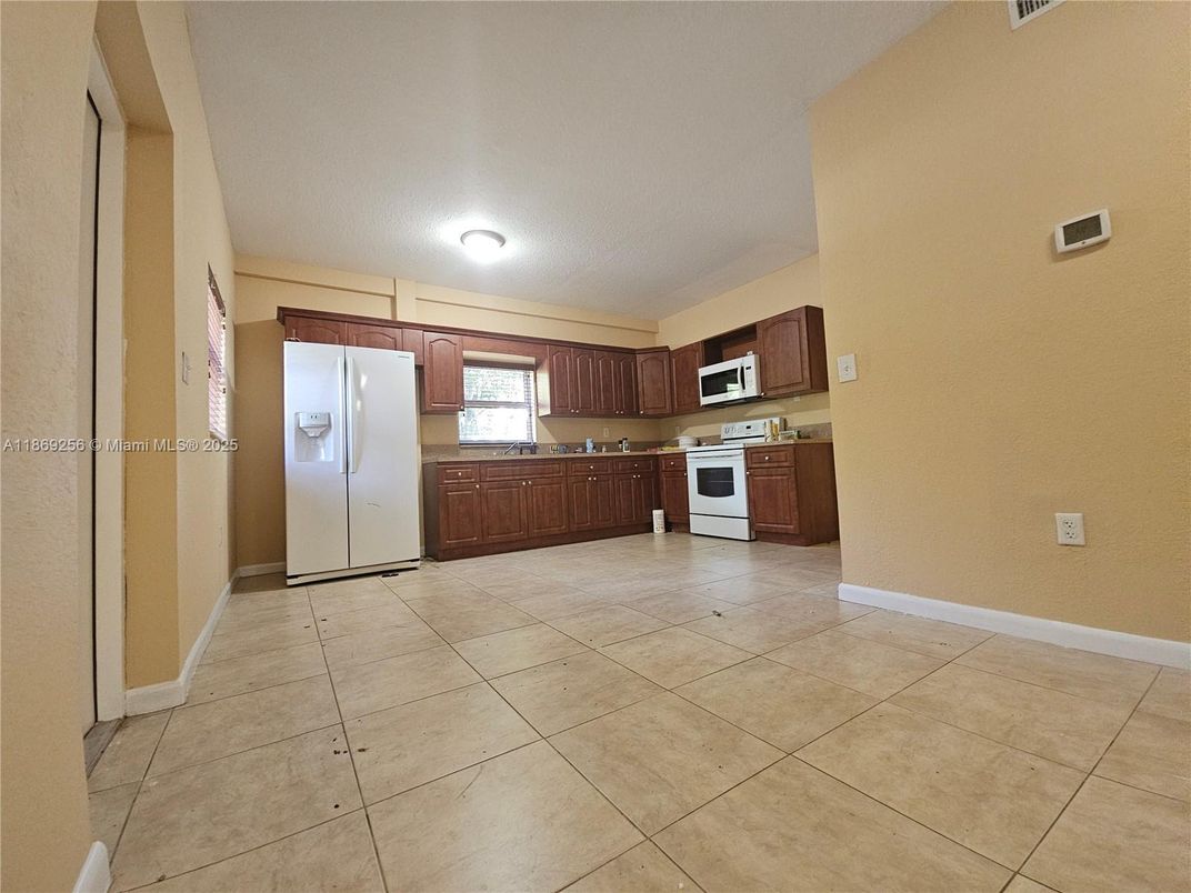 Interior, Kitchen, Stainless Steel Appliances, Washer