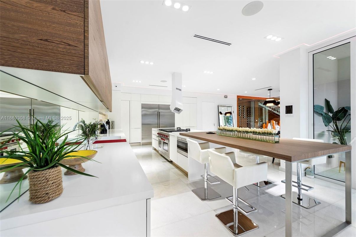 Interior, Kitchen, Pendant Lights, Recessed Lighting, Stainless Steel Appliances