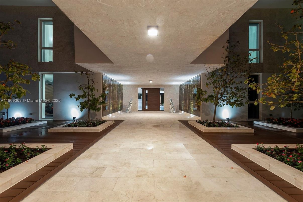 Interior, Recessed Lighting