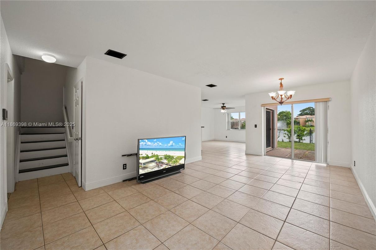 Chandelier, Empty room, Interior