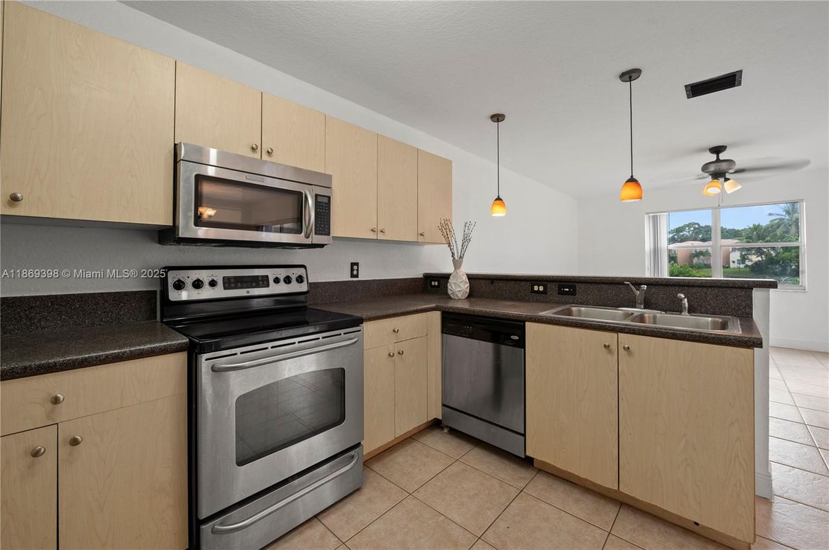Interior, Kitchen, Pendant Lights, Stainless Steel Appliances