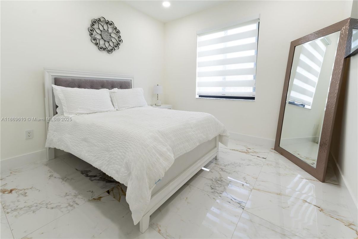 Bedroom, Interior, Marble, Recessed Lighting