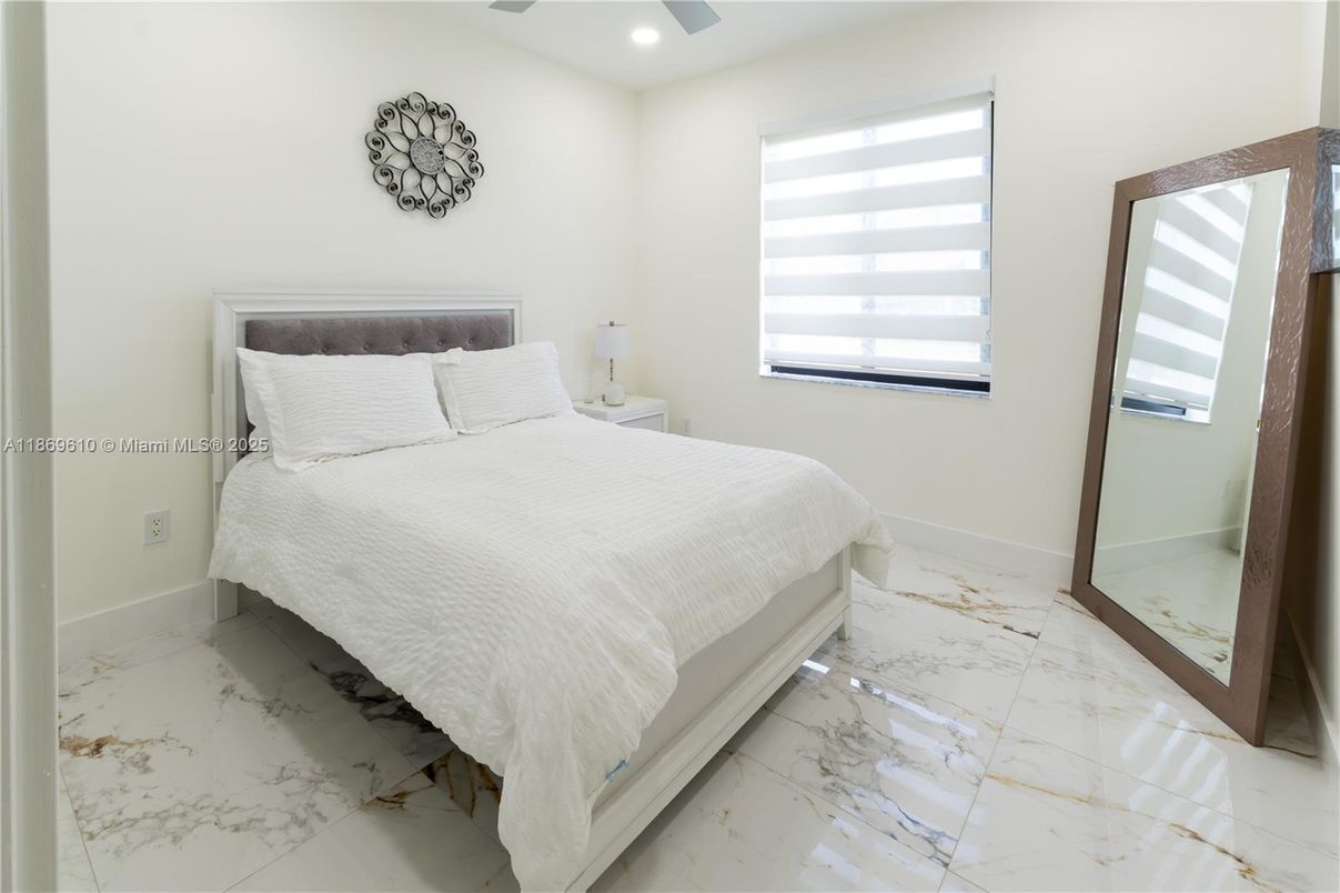 Bedroom, Interior, Marble, Recessed Lighting