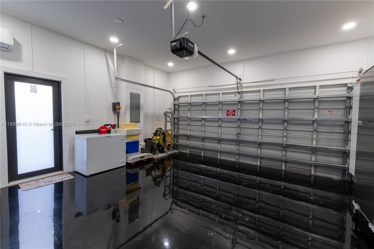 Garage, Interior, Recessed Lighting