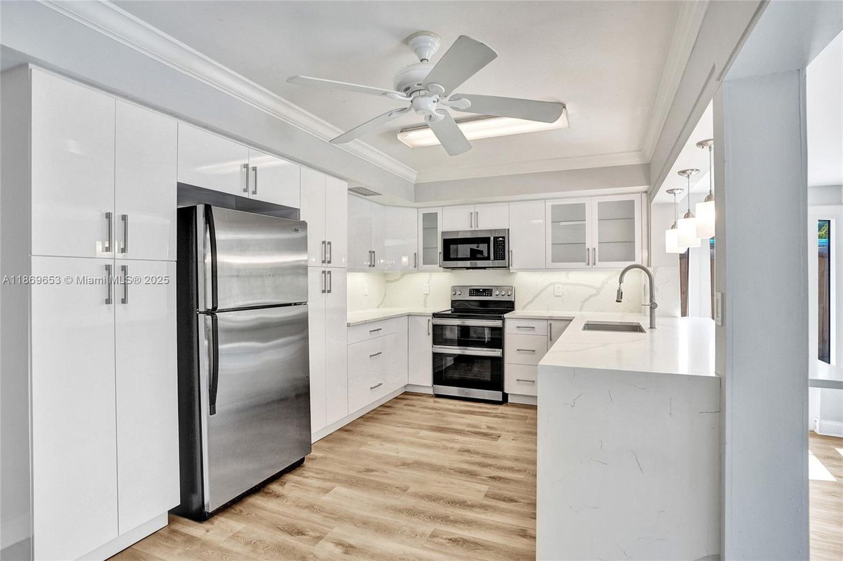 Interior, Kitchen, Stainless Steel Appliances, Wood Texture Flooring