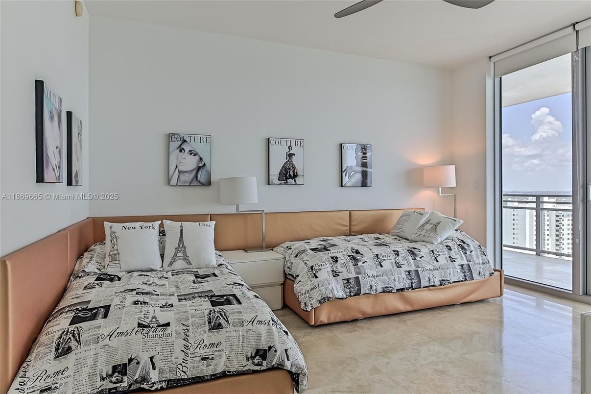 Bedroom, Interior, Water