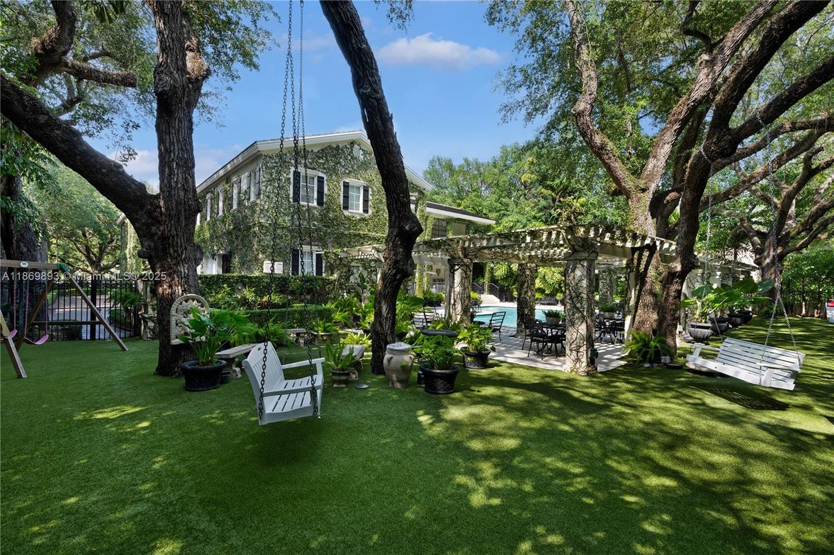 Backyard, Exterior, Playground