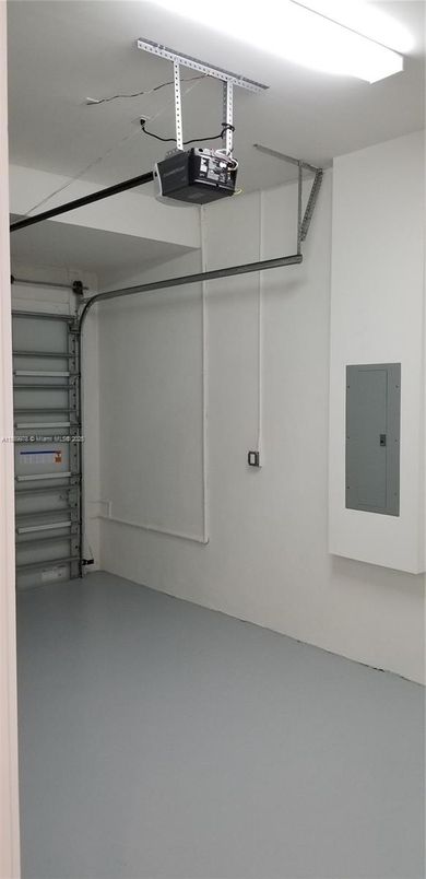 Garage, Interior