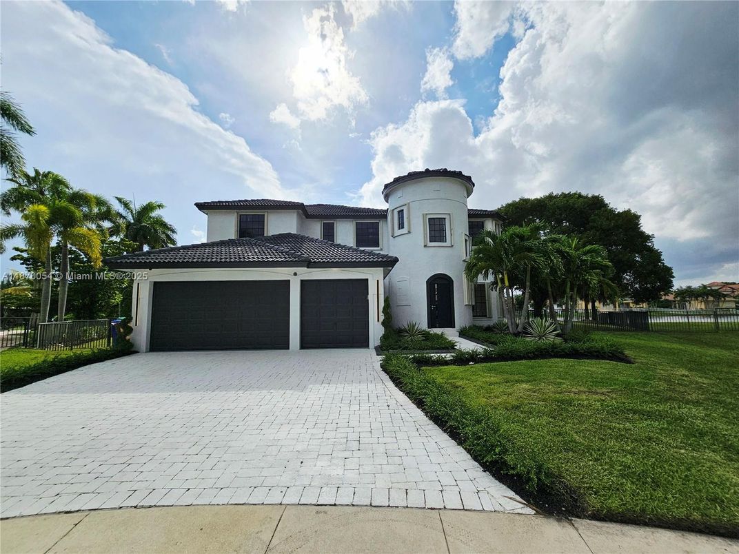 Attached, Backyard, Exterior, Facade, Mediterranean