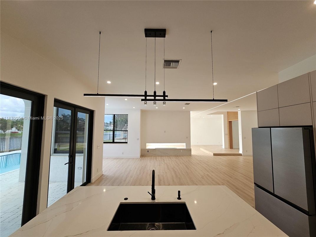 Interior, Kitchen, Pendant Lights, Recessed Lighting, Wood Texture Flooring