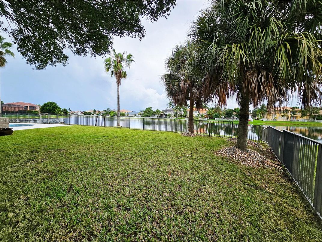 Backyard, Exterior, Water
