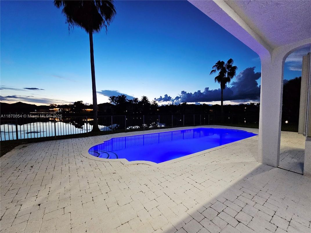 Exterior, Pool, Water