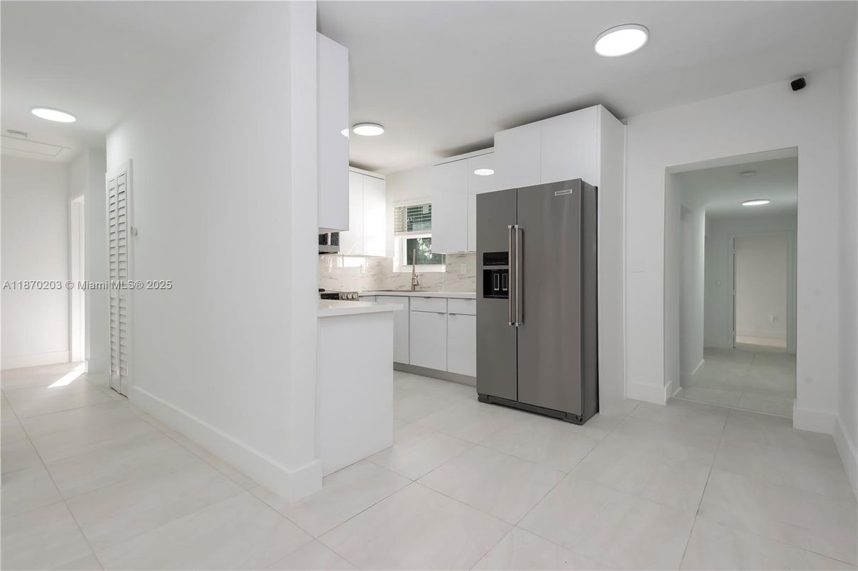 Interior, Kitchen, Recessed Lighting