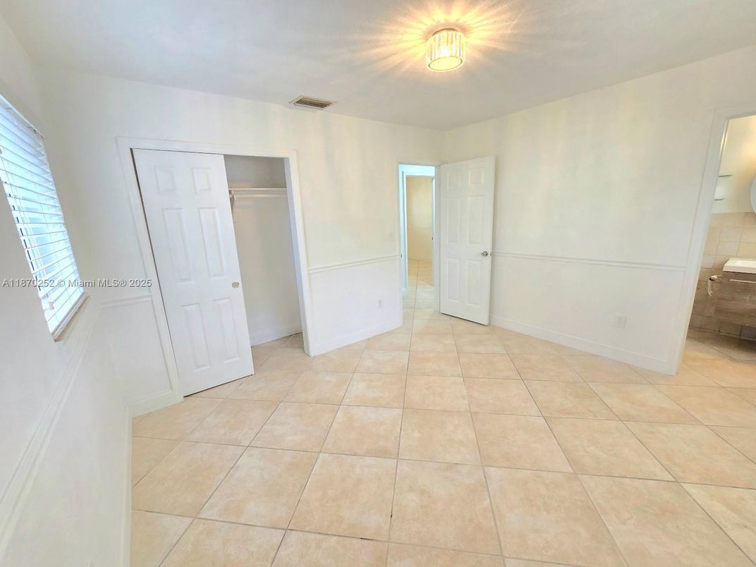 Bathroom, Empty room, Interior