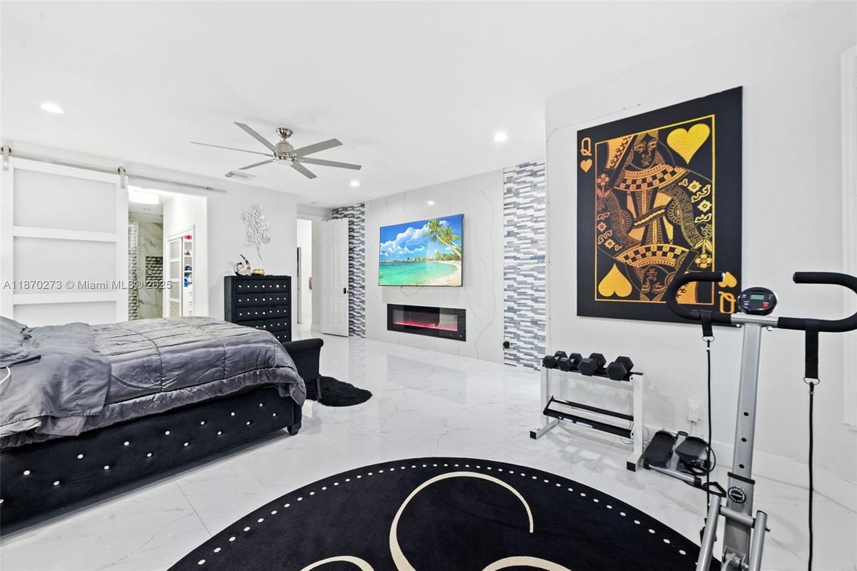 Bedroom, Fitness Equipment, Interior, Marble, Recessed Lighting