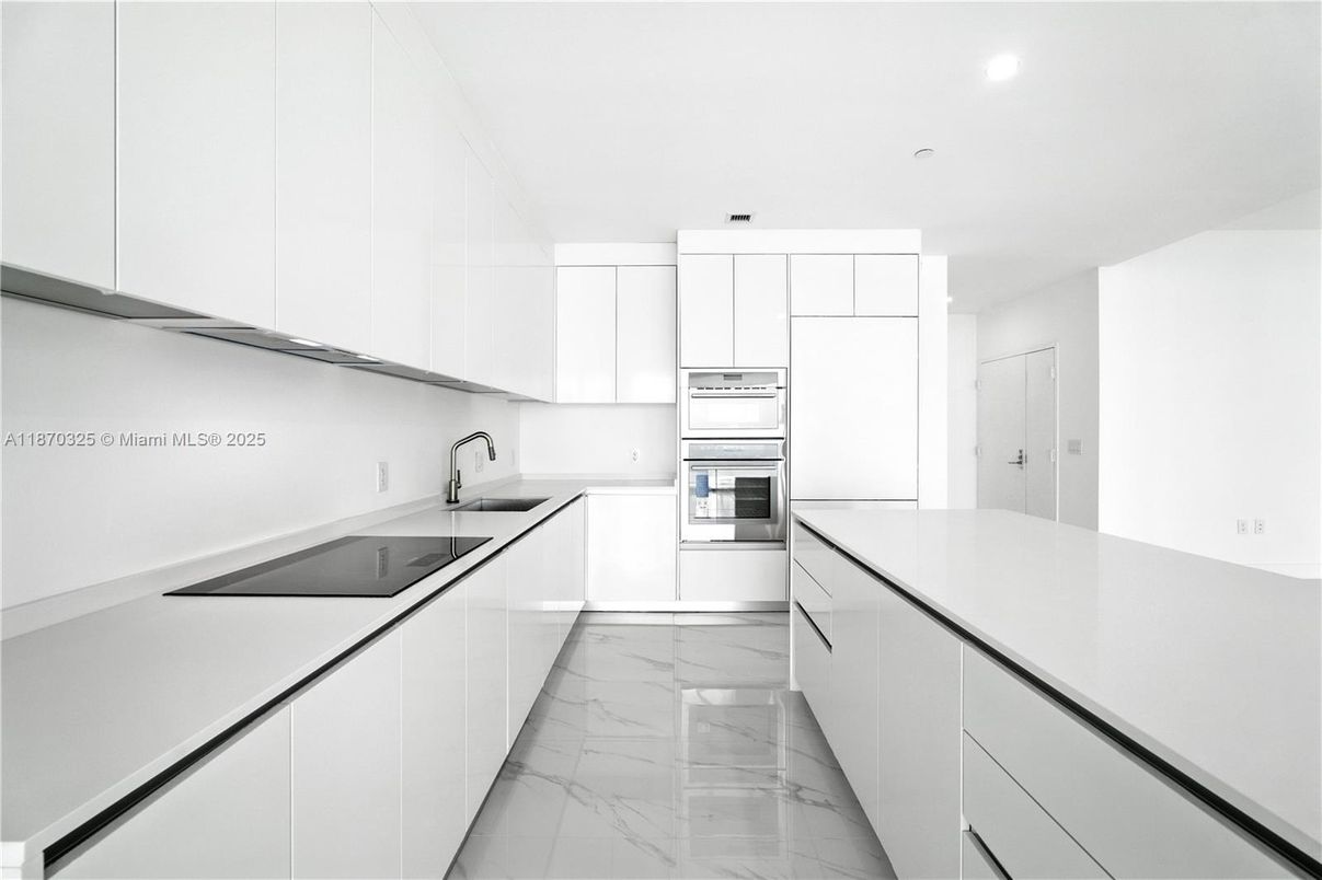 Interior, Kitchen, Marble, Recessed Lighting