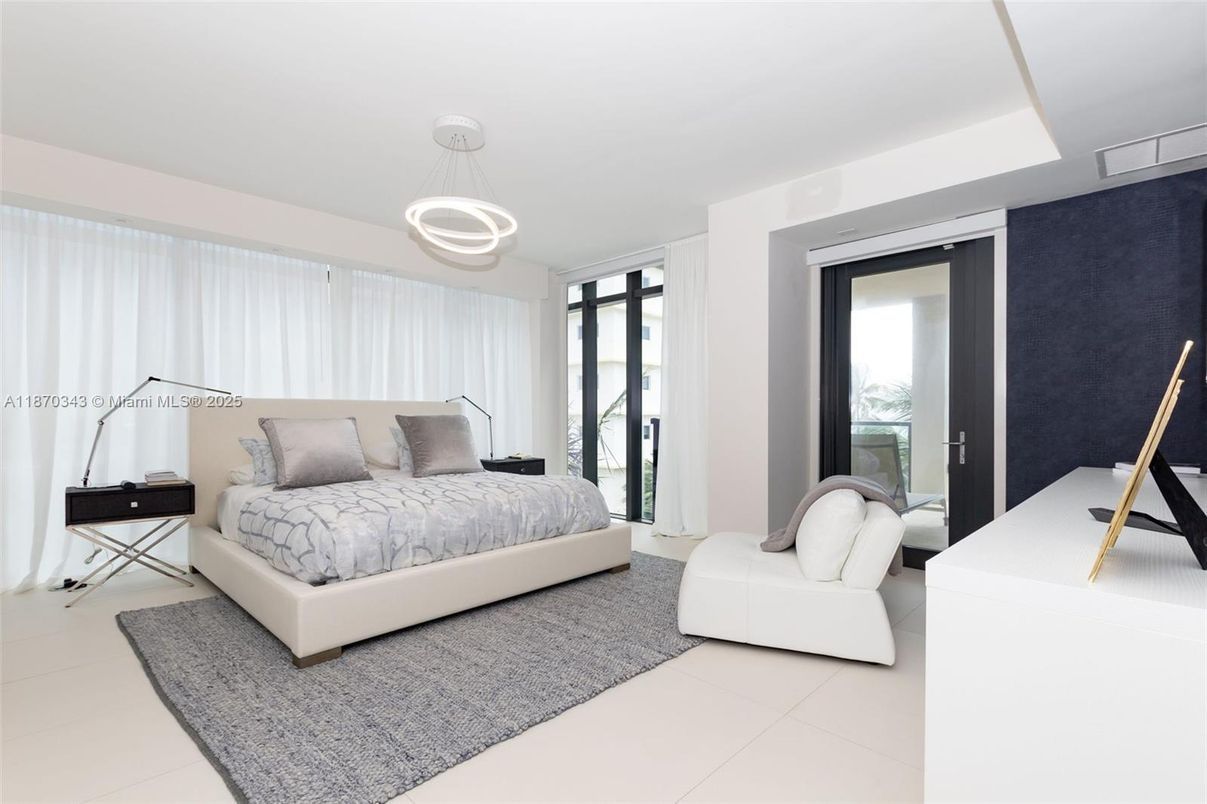 Bedroom, Interior, Pendant Lights