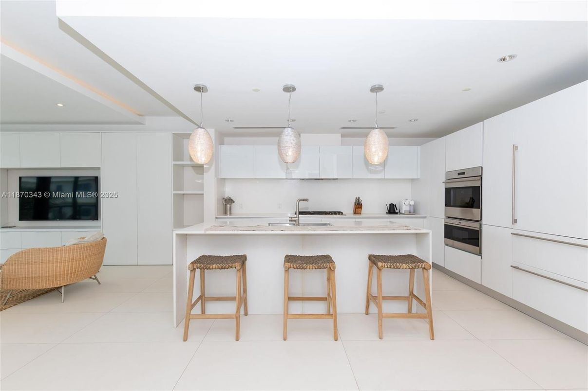 Interior, Kitchen, Pendant Lights, Recessed Lighting, Stainless Steel Appliances
