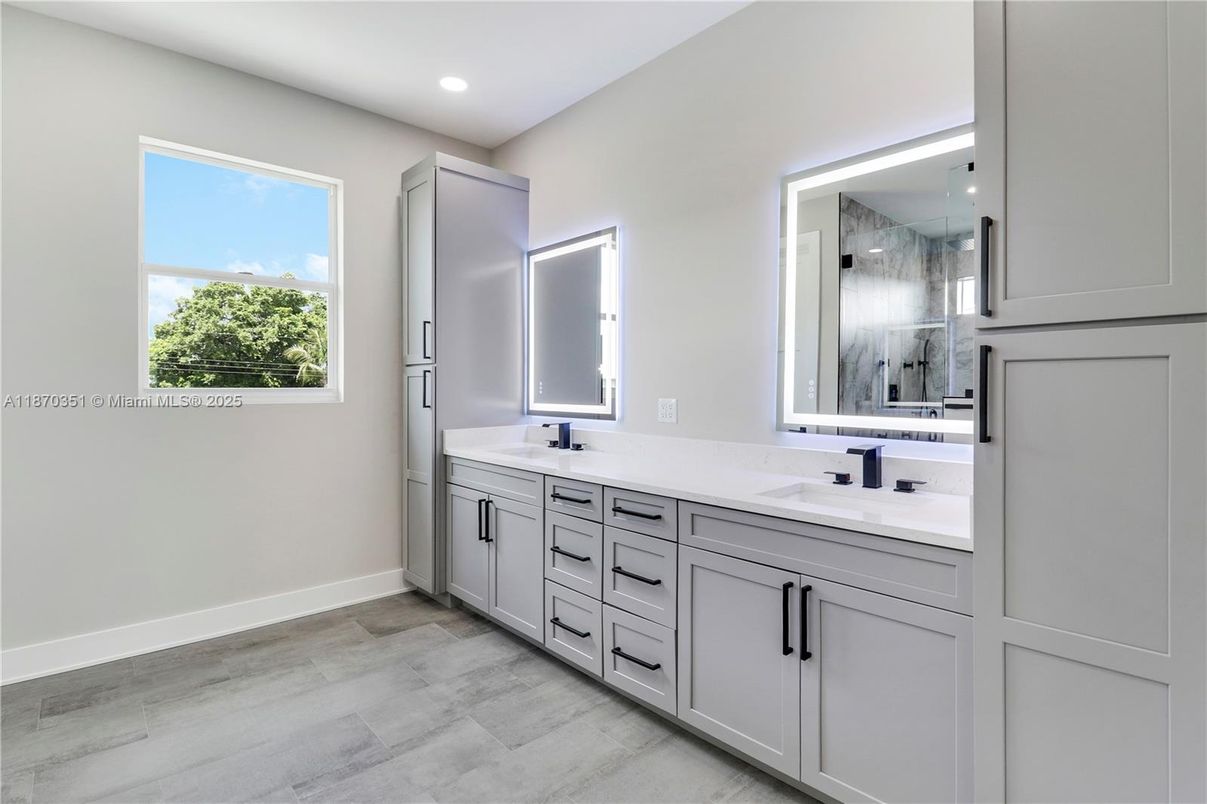 Bathroom, Dual Sink Vanities, Interior, Recessed Lighting, Wood Texture Flooring