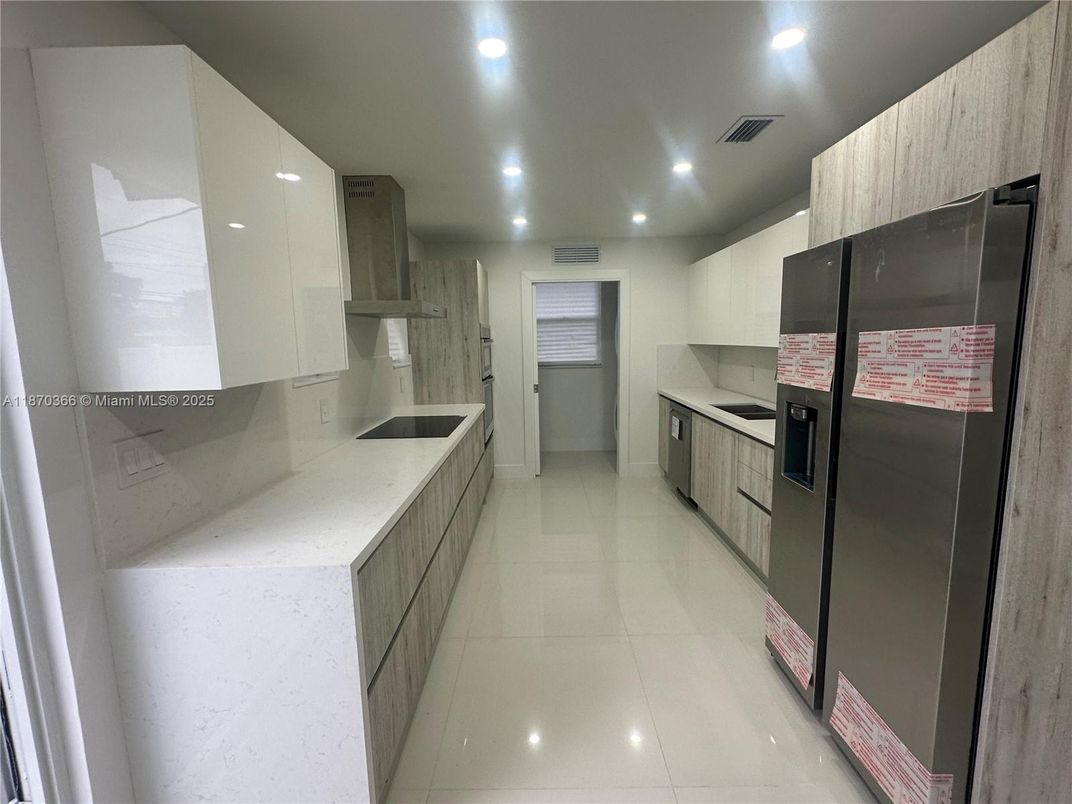 Interior, Kitchen, Recessed Lighting