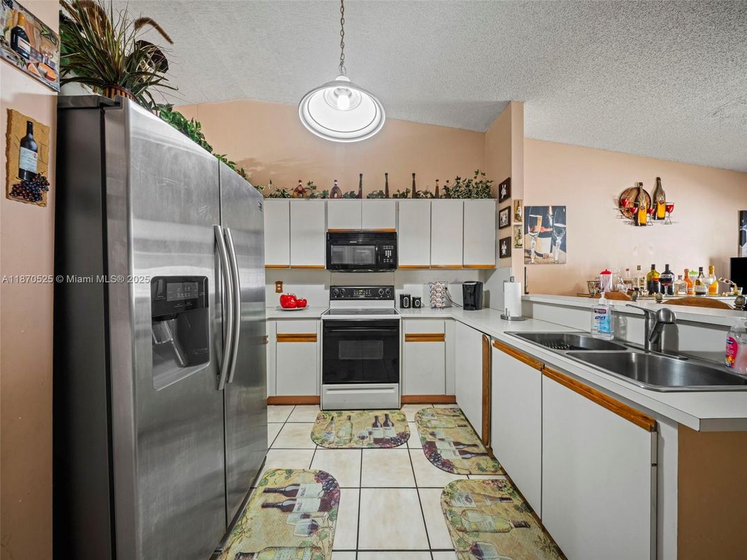 Interior, Kitchen, Pendant Lights