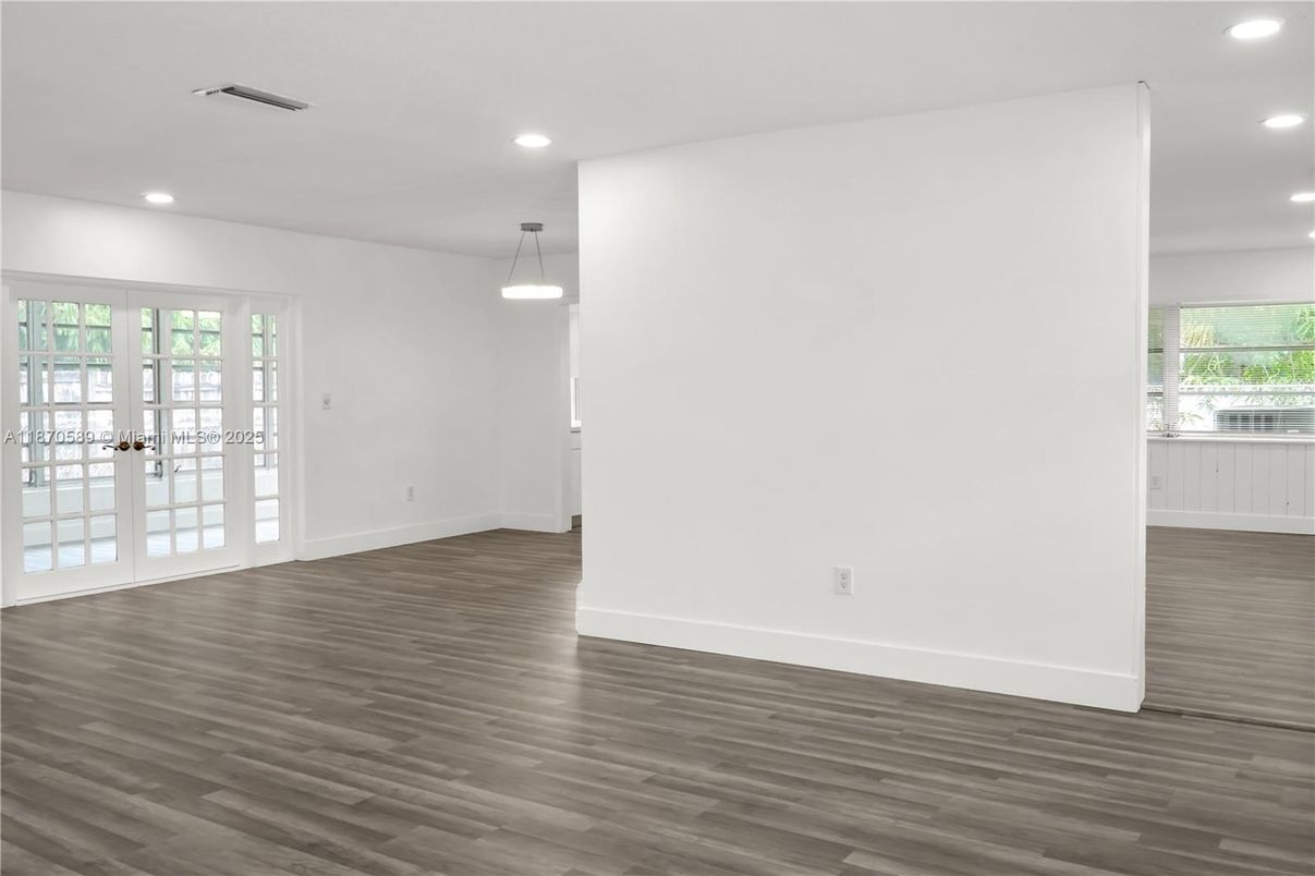 Empty room, Interior, Pendant Lights, Recessed Lighting, Wood Texture Flooring