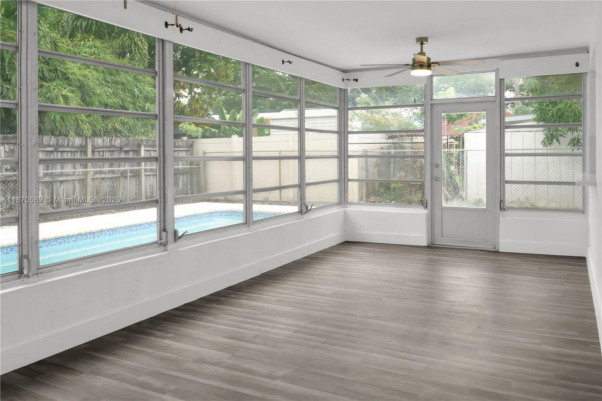 Interior, Sun Room, Wood Texture Flooring