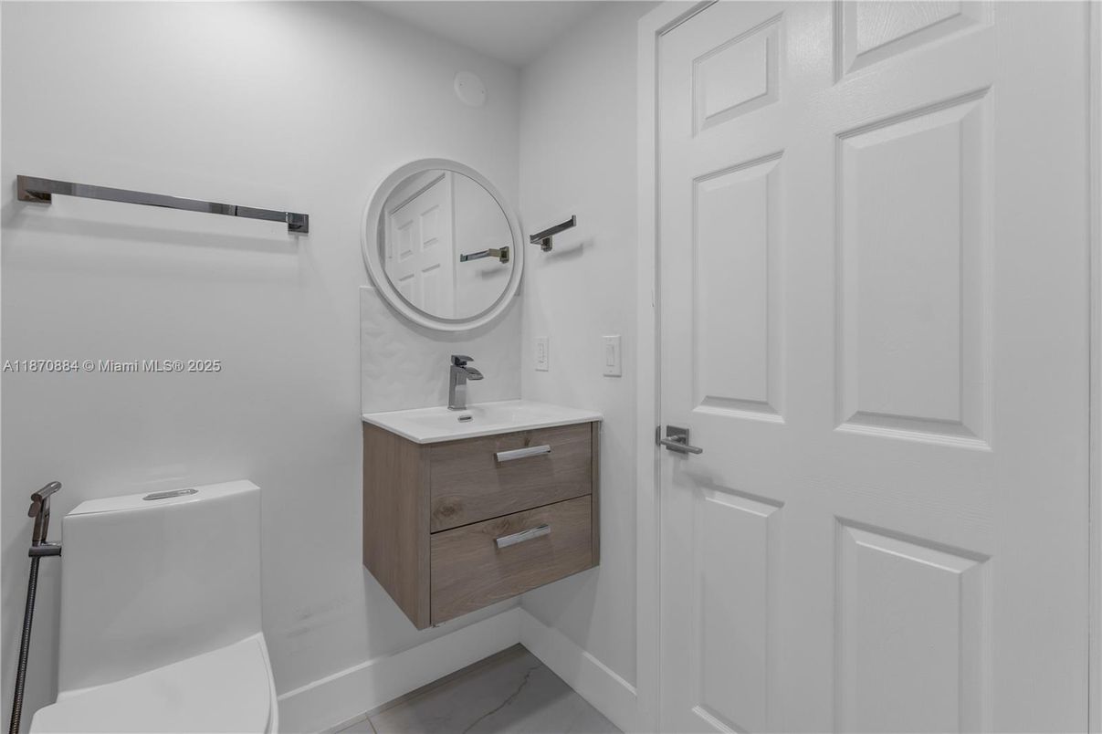 Bathroom, Interior