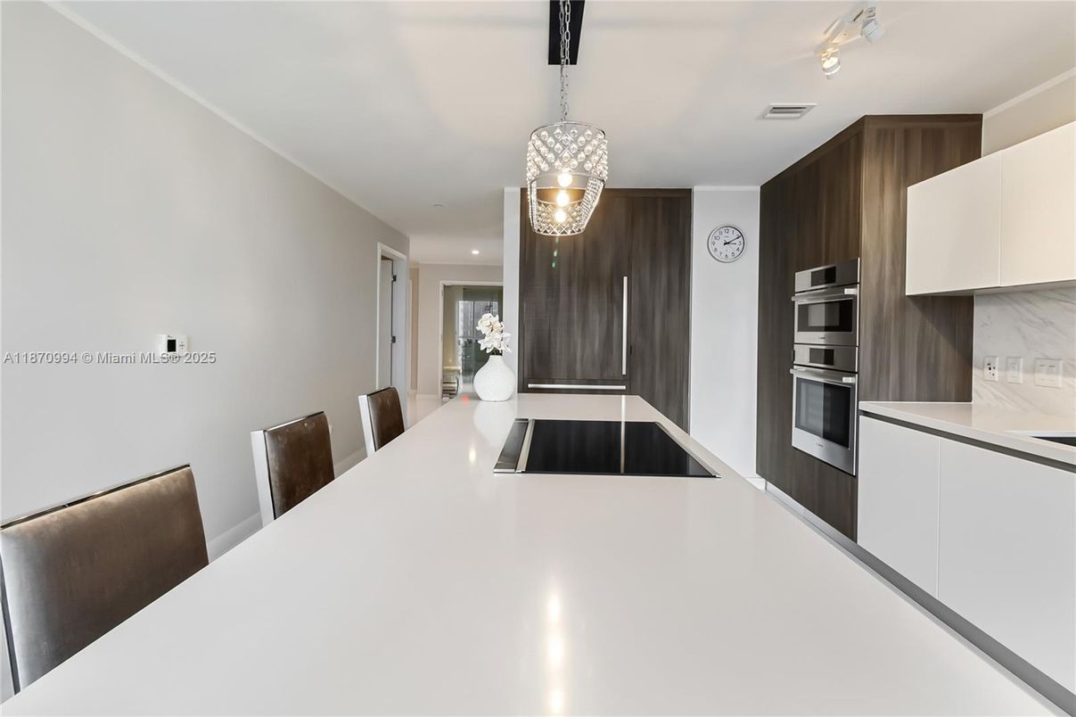 Dining room, Interior, Kitchen, Pendant Lights, Recessed Lighting