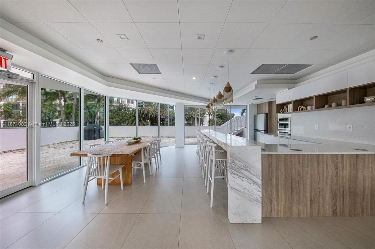 Dining room, Interior, Kitchen, Pendant Lights, Recessed Lighting