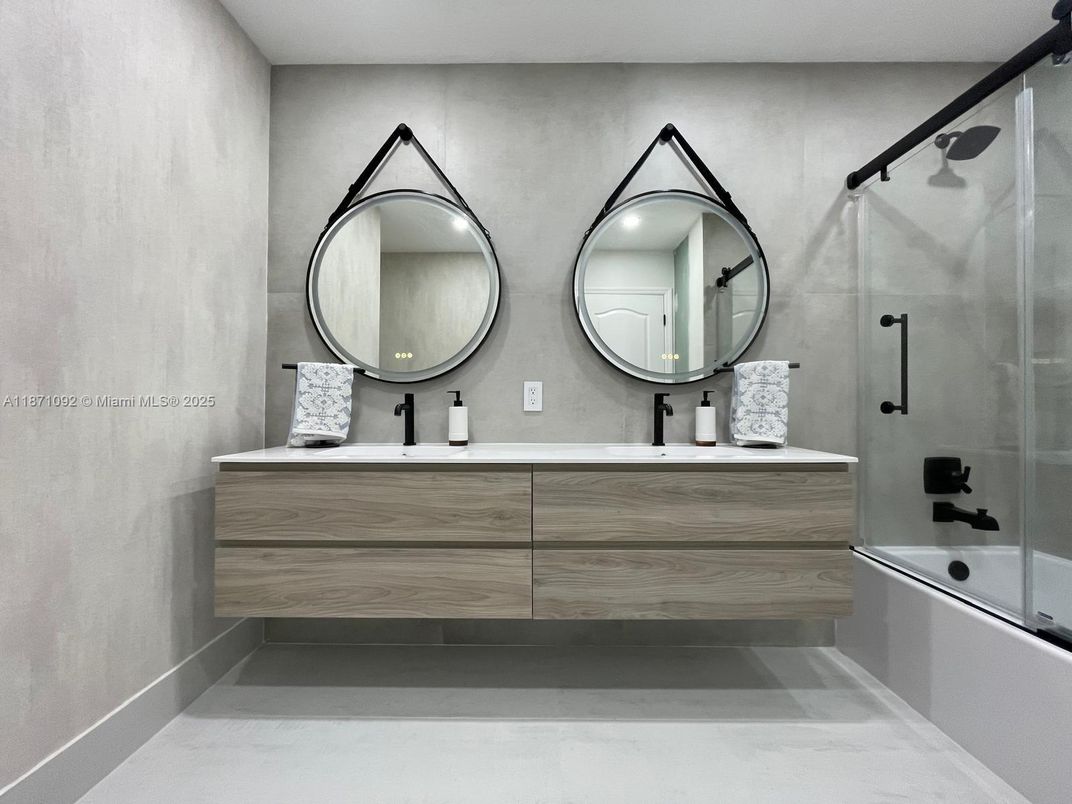 Bathroom, Dual Sink Vanities, Glass Shower, Interior