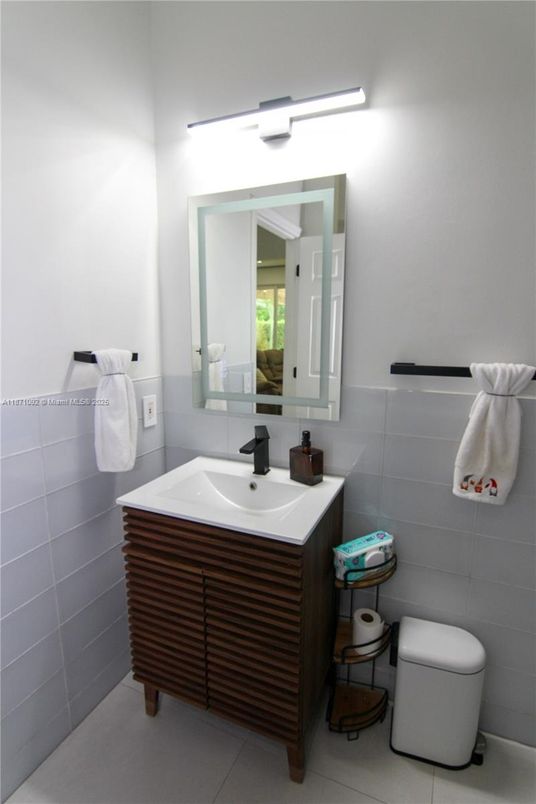 Bathroom, Interior