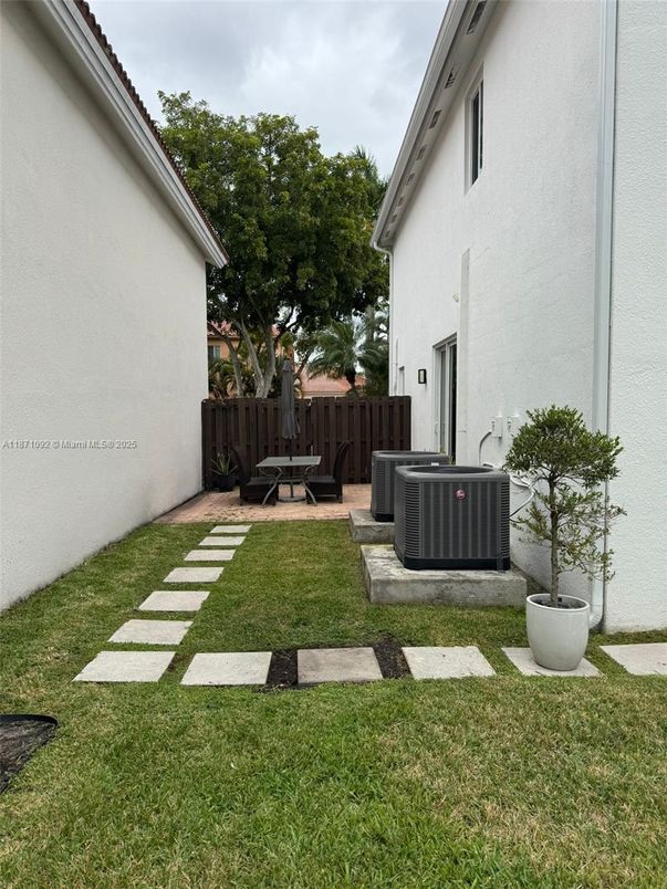 Backyard, Exterior