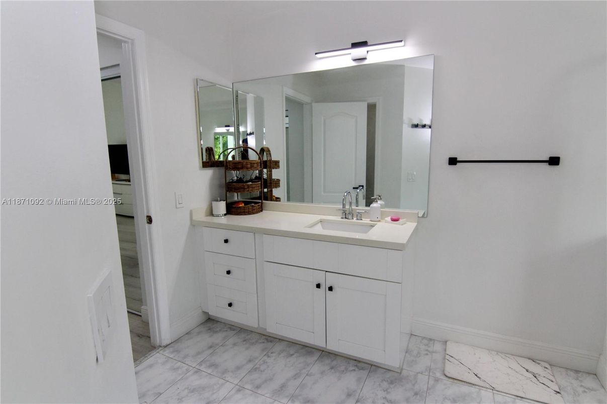Bathroom, Dual Sink Vanities, Interior, Marble