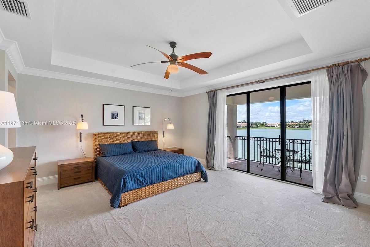 Bedroom, Interior, Water
