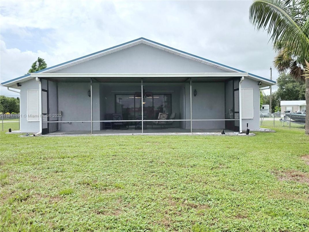 Backyard, Exterior