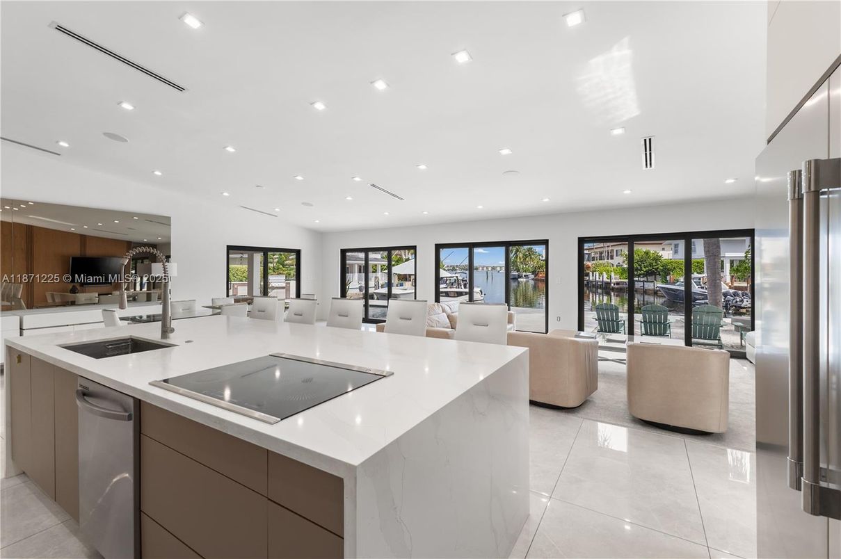 Dining room, Interior, Kitchen, Living room, Recessed Lighting, Stainless Steel Appliances