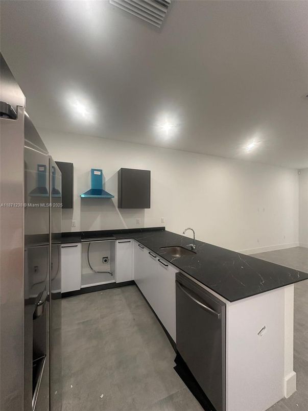 Interior, Kitchen, Recessed Lighting