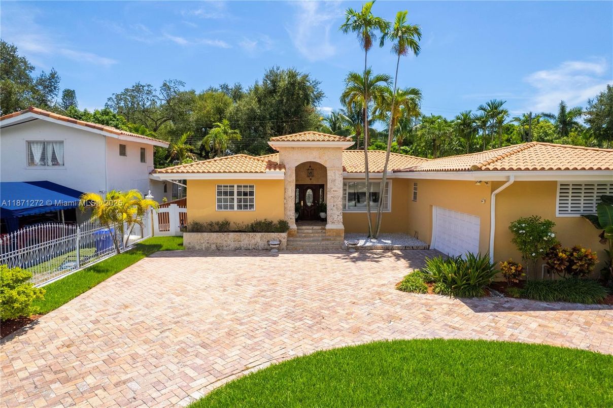 Attached, Backyard, Exterior, Facade, Mediterranean