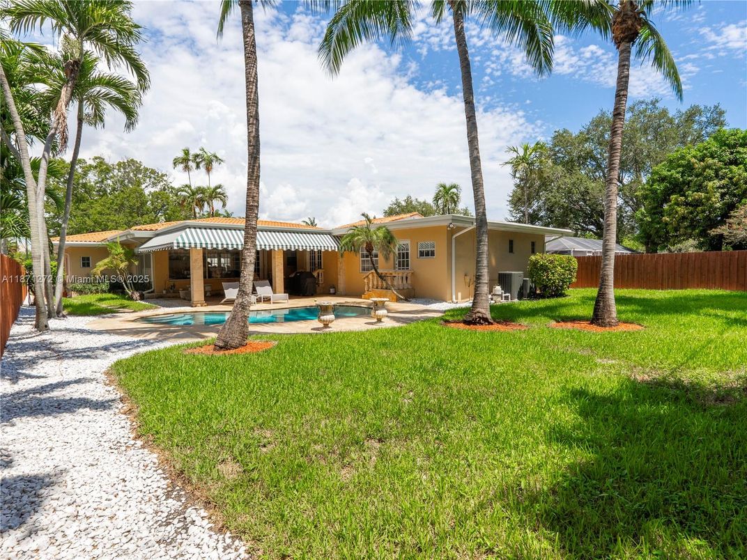 Backyard, Exterior, Pool