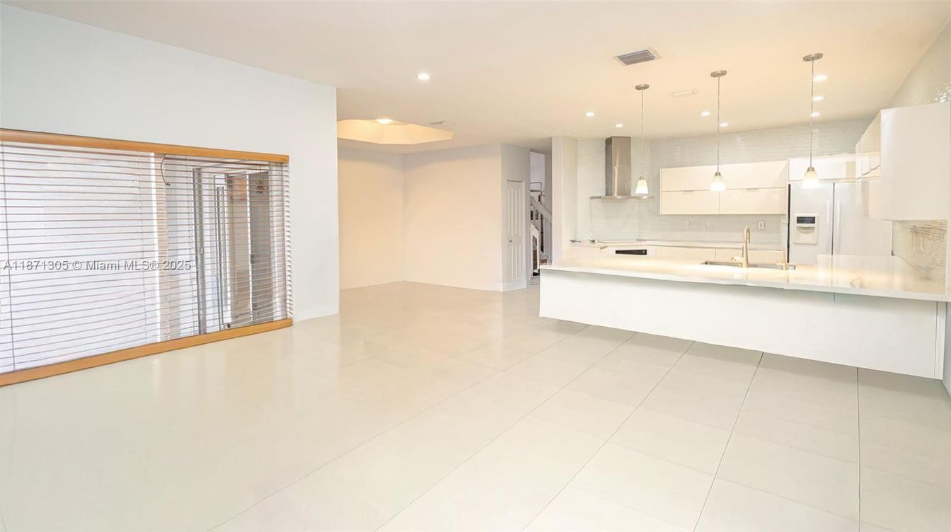 Interior, Kitchen, Pendant Lights, Recessed Lighting