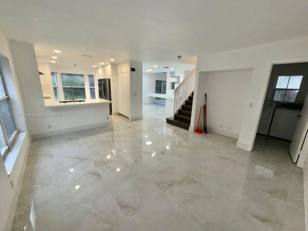 Empty room, Interior, Kitchen, Marble, Recessed Lighting