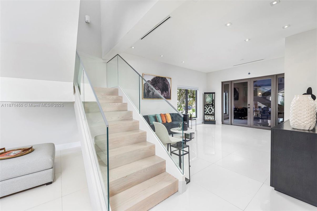 Interior, Recessed Lighting
