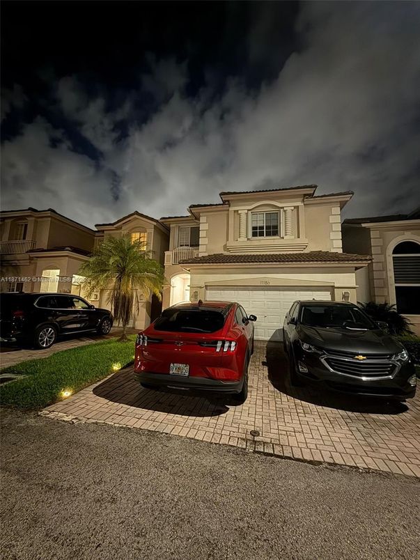 Exterior, Facade, Mediterranean