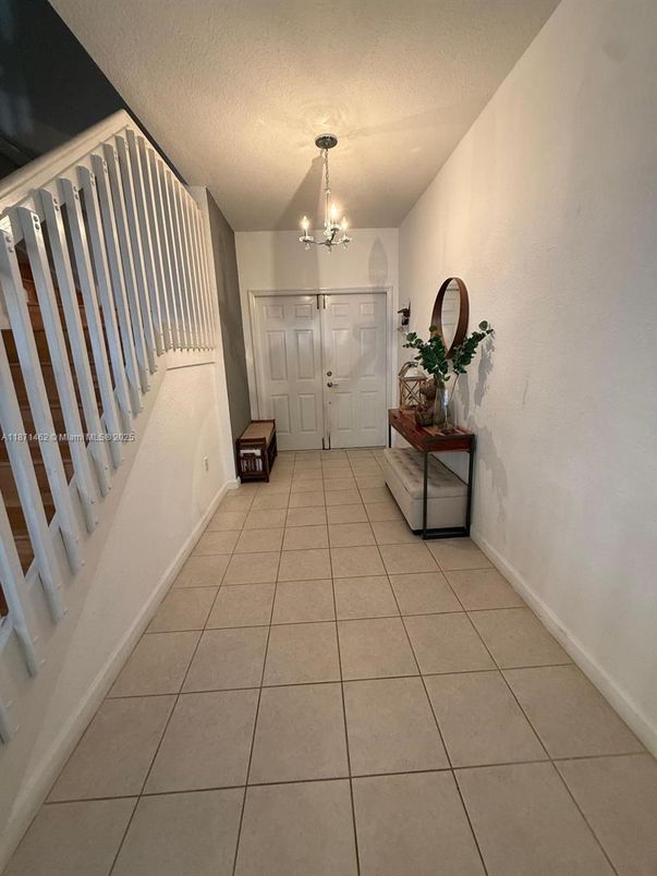 Chandelier, Interior