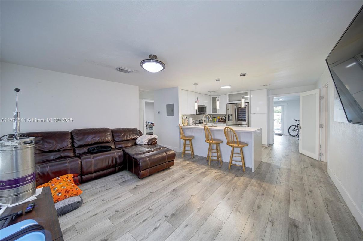 Interior, Kitchen, Living room, Pendant Lights, Recessed Lighting, Wood Texture Flooring