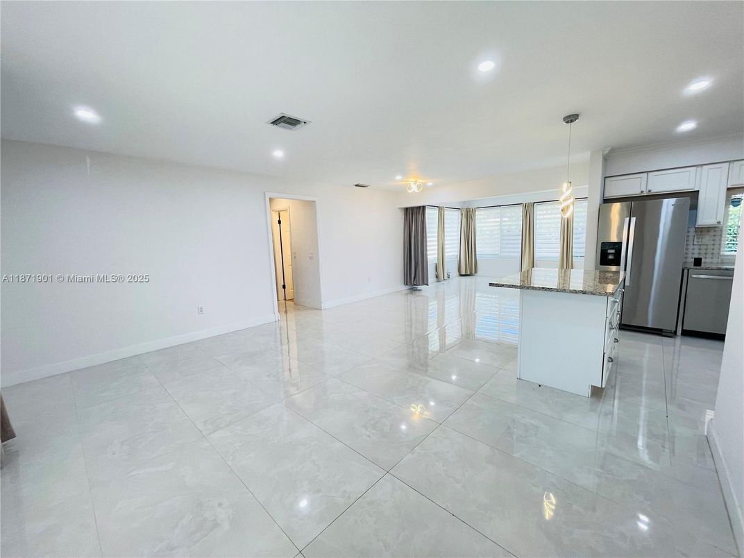 Interior, Kitchen, Pendant Lights, Recessed Lighting, Stainless Steel Appliances