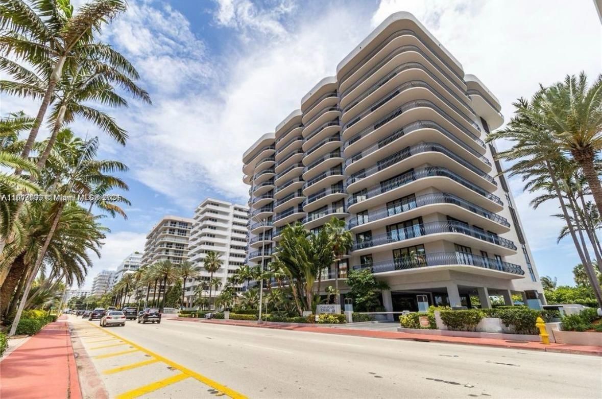 Exterior, Facade, Condo Building