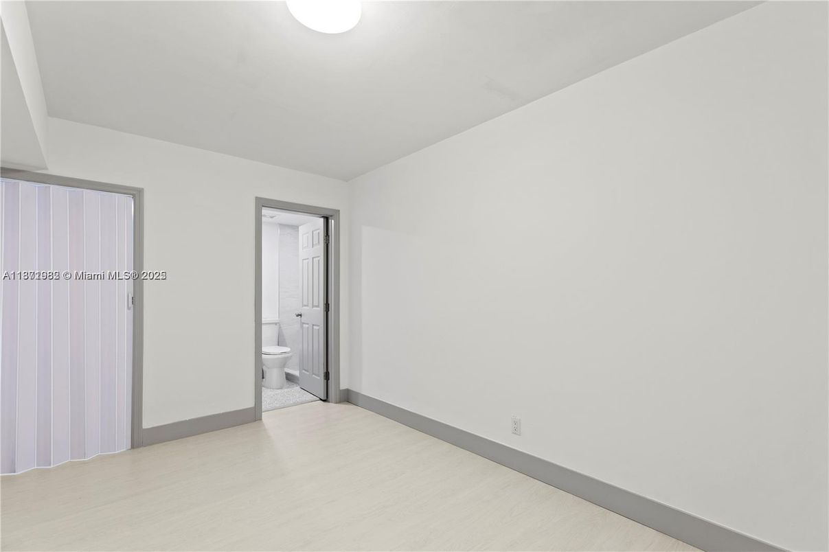 Bathroom, Empty room, Interior