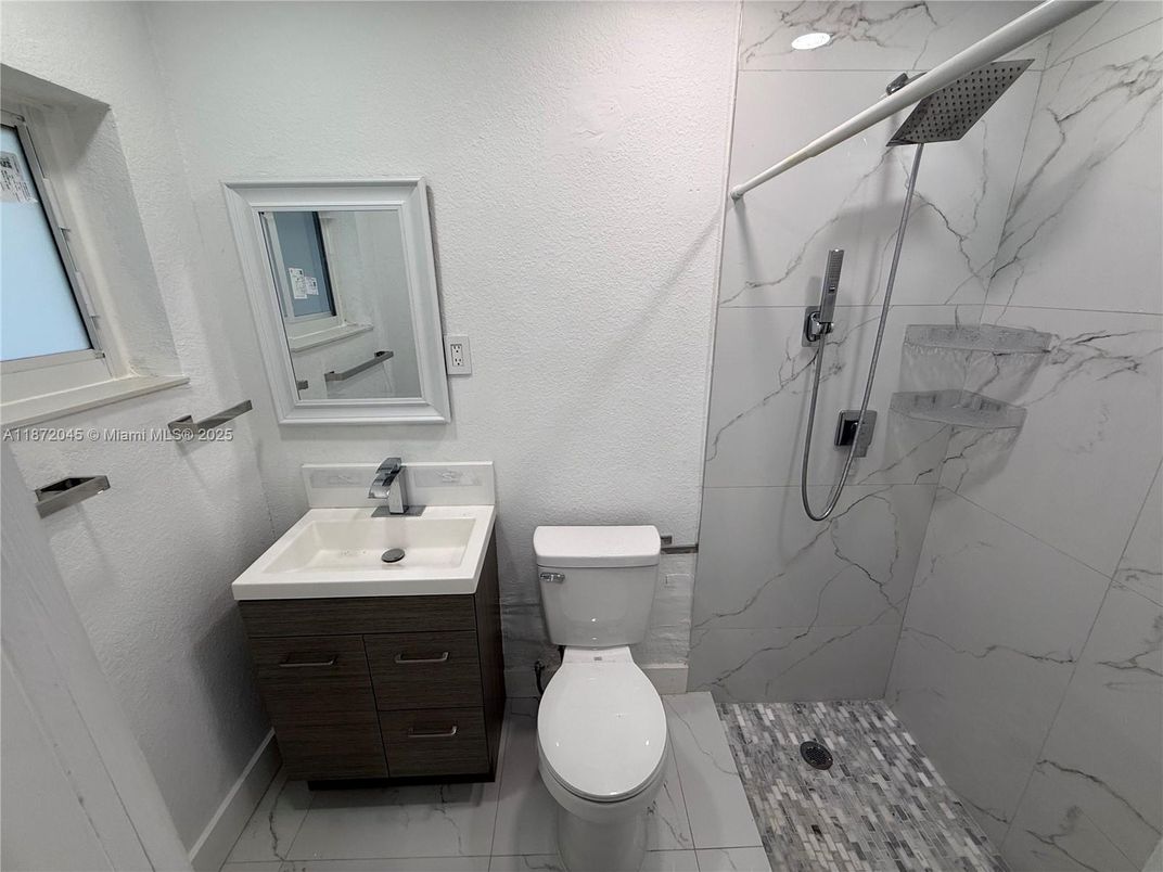 Bathroom, Interior, Marble, Marble Walls